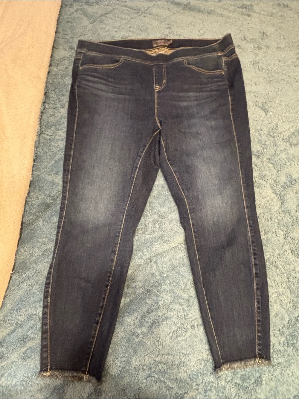 Torrid Lean Jean Feel The Fit Blue Jeans Womens Size 2S Super Soft